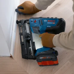 Bosch GNH 18V-64-2 M Professional trædykkerpistol solo