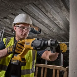 DeWALT DCH133N 18V XR borehammer SDS-plus solo