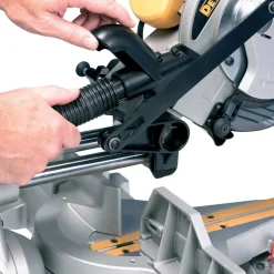 DeWALT DW712N kap-/geringssav 1650 W Ø216 mm m/udtræk