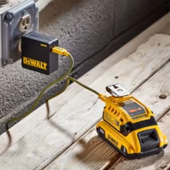DeWalt 18V XR USB Oplader