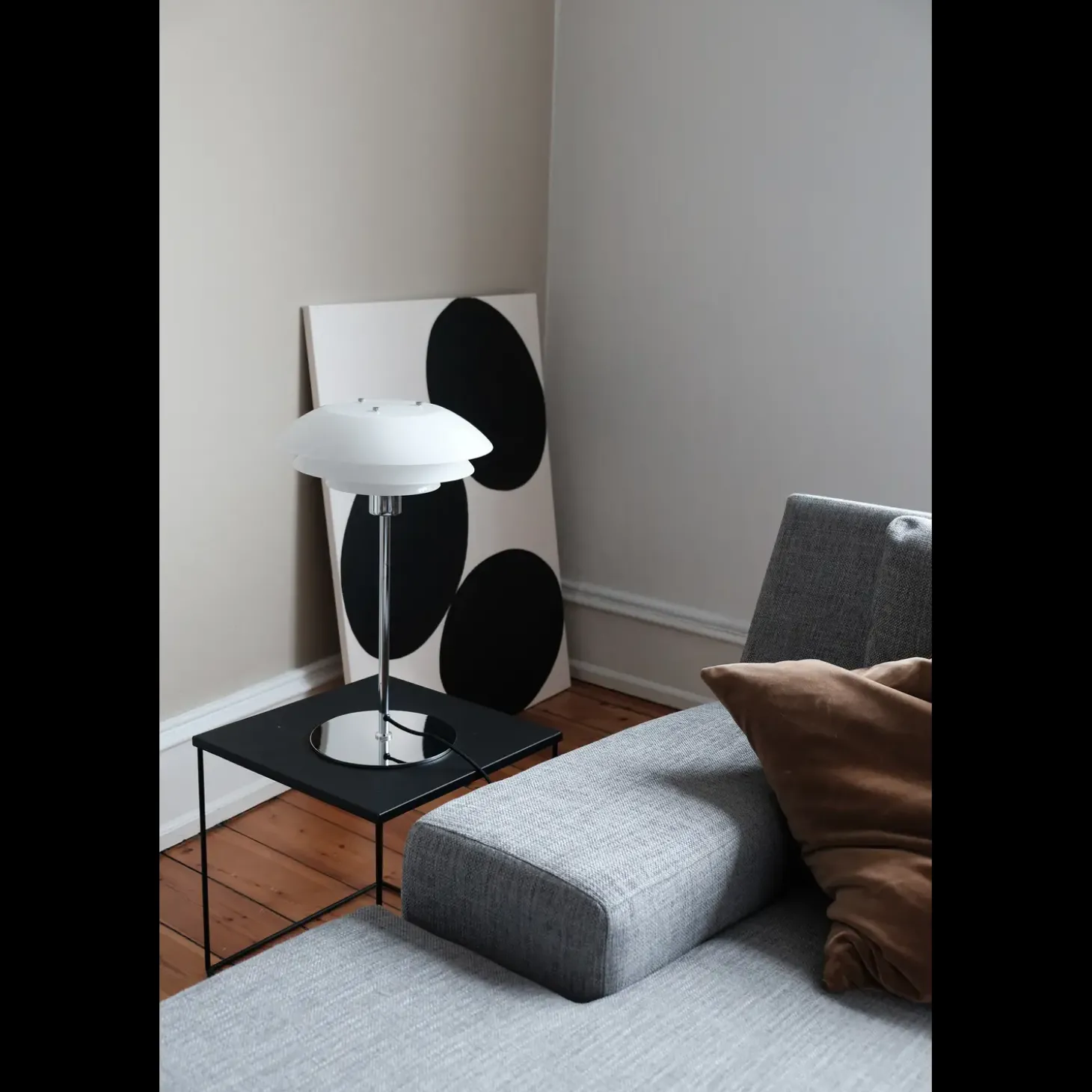 Dyberg Larsen DL31 bordlampe opal glas