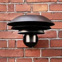 Dyberg Larsen DL31 udendørs væglampe sort