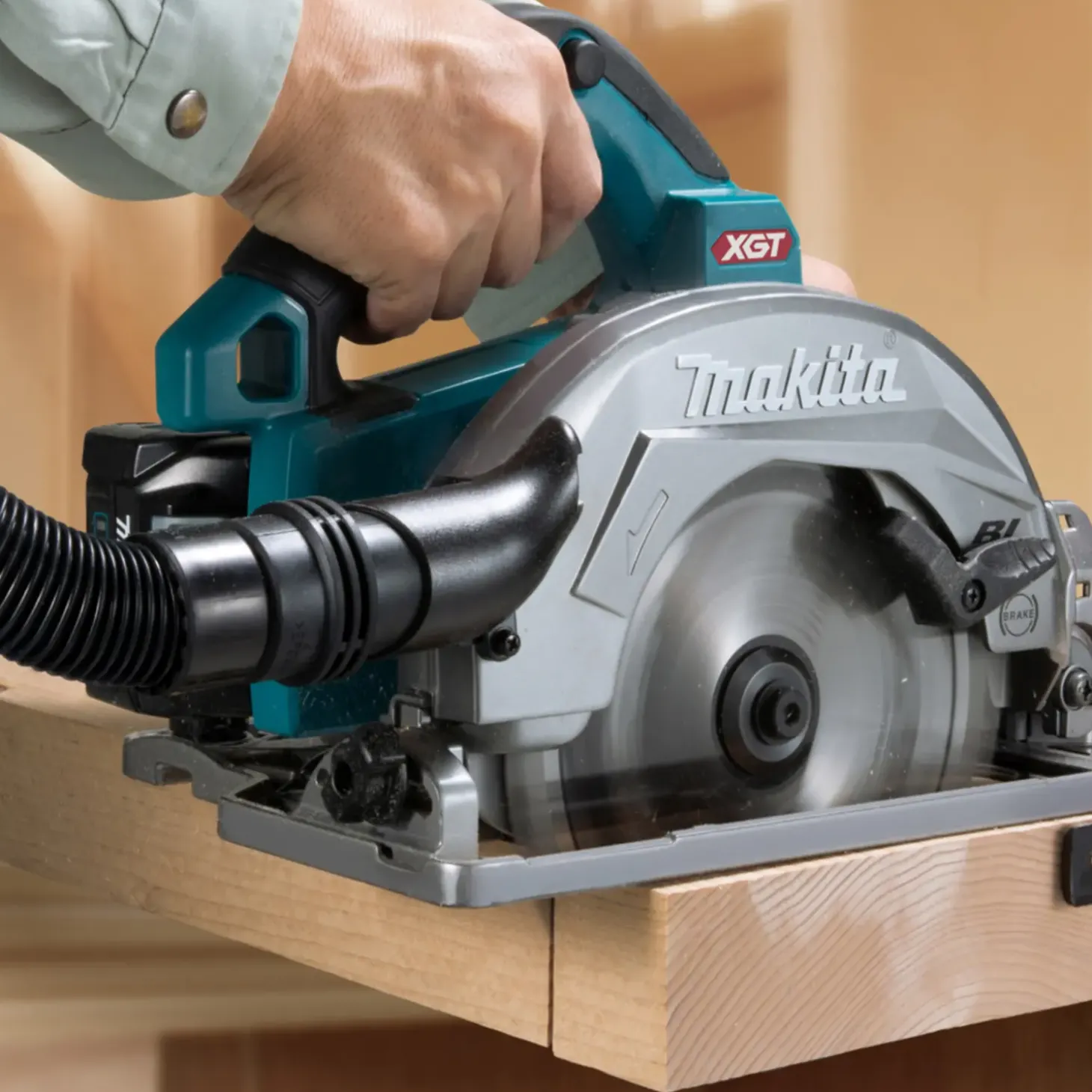 Makita HS004GM201 rundsav 185/190 XGT 40V inkl. 2 batterier og lader