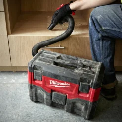 Milwaukee M18 VC2 -0 18V våd/tør-støvsuger solo