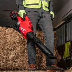 Milwaukee PowerPack M18 FPP2OPL1-501 løvblæser, græstrimmer inkl. 1x5,0 Ah batteri og hurtigoplader