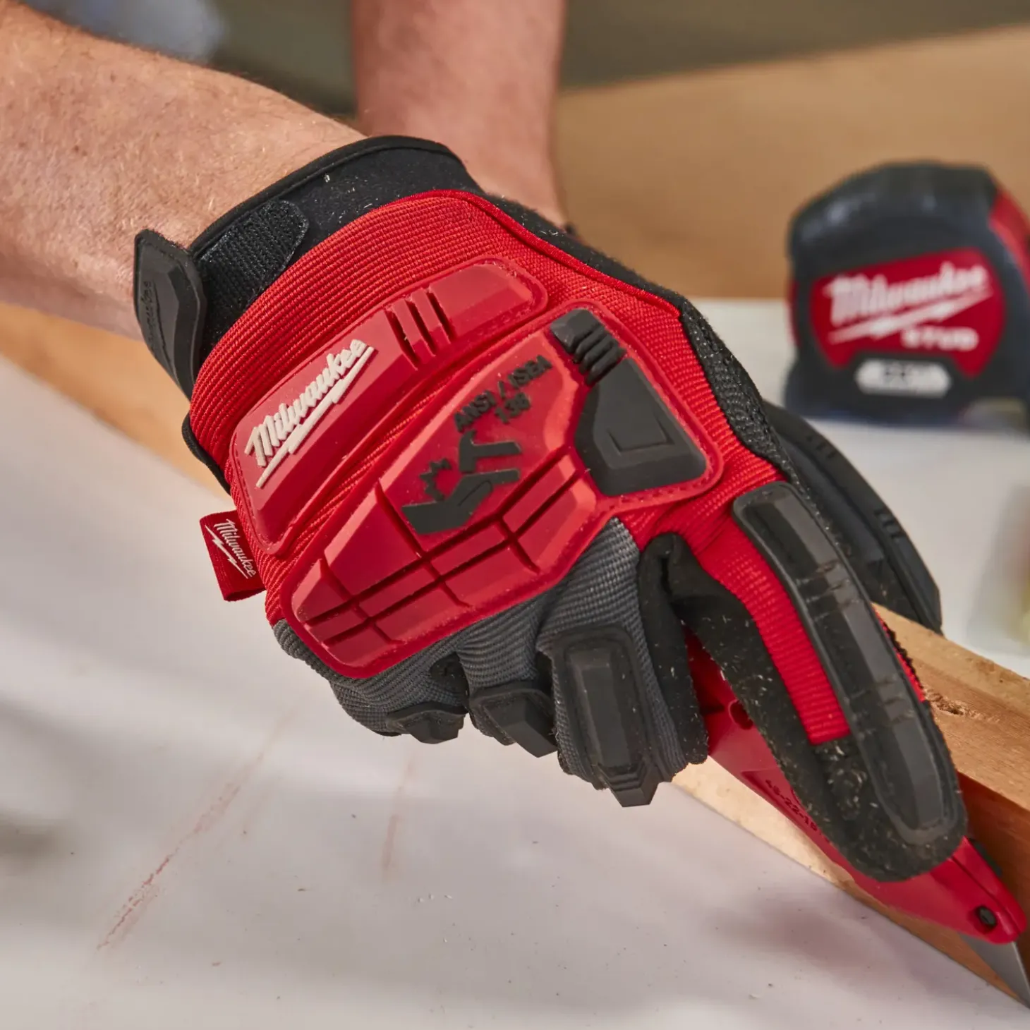 Milwaukee slagfaste nedrivningshandsker M
