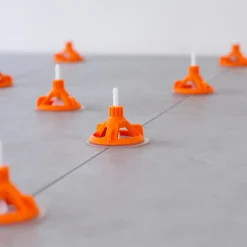 Niveuhat til spin level nivelleringssystem