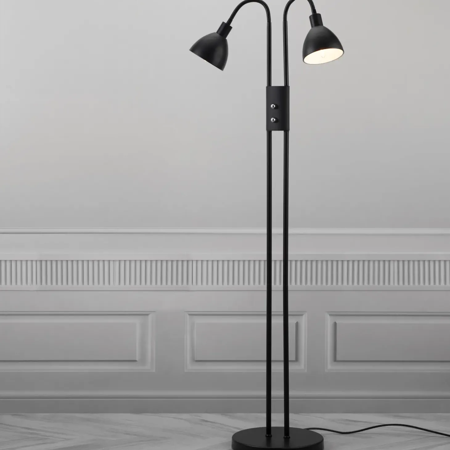 Nordlux Ray gulvlampe med dæmper sort
