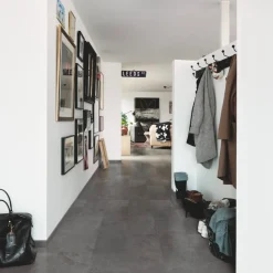 Pergo Aura Pad Pro vinylgulv 303x610x5 mm blackscivaro slate