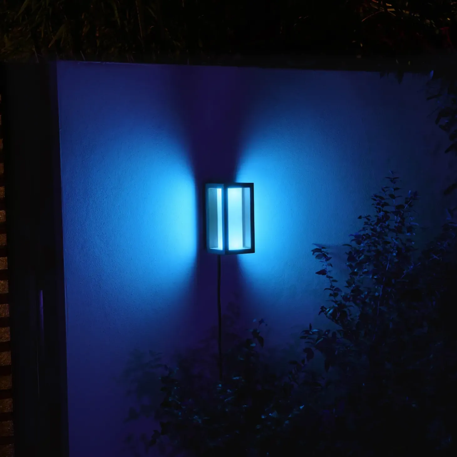 Philips Hue Impress udendørs væglampe 2x8W sort