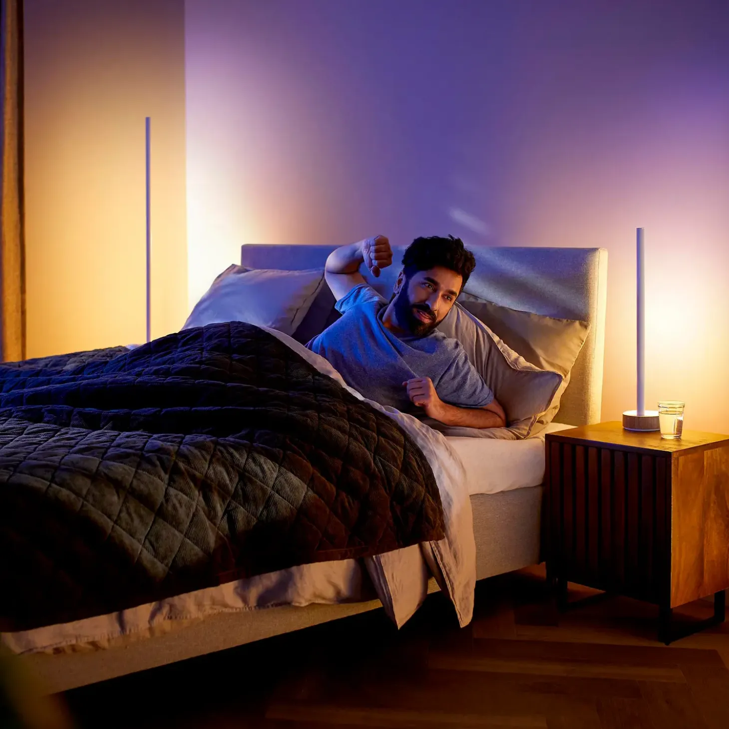 Philips Hue Signe Gradient gulvlampe eg