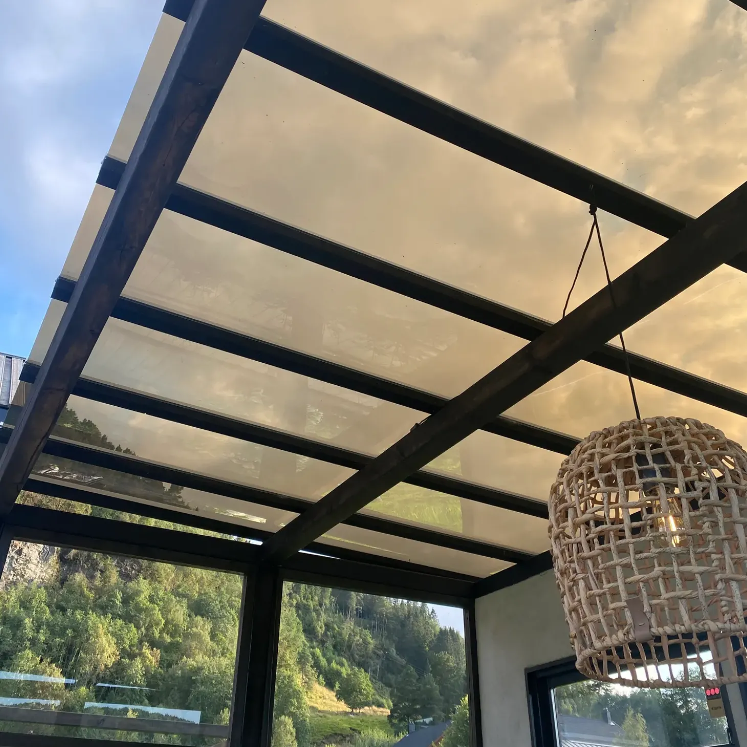 Plastmo Sunglaze Trapez tagplade røgfarvet 585 mm x 300 cm