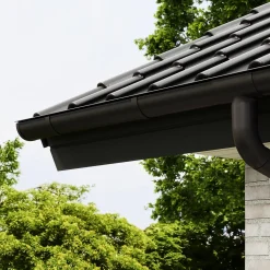 Plastmo tagrende nr. 11, 3 m stål sort