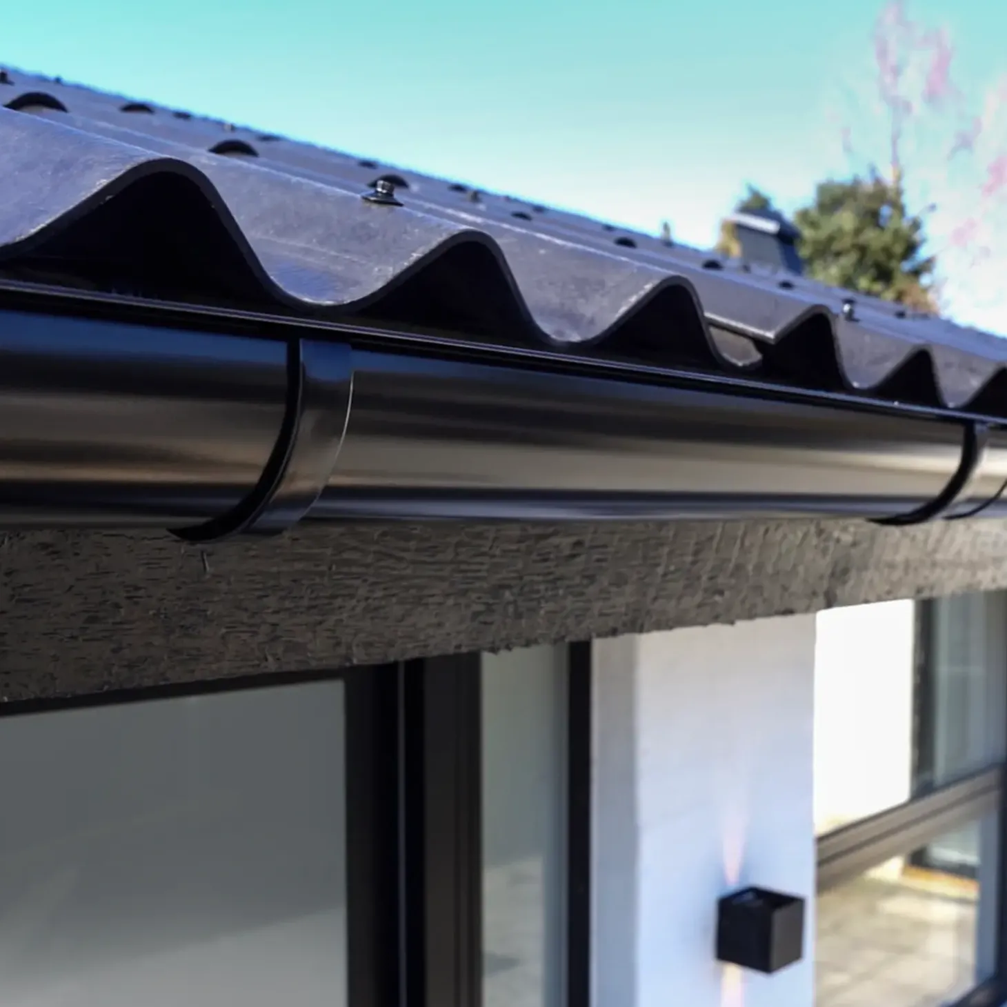 Plastmo tagrende nr. 11, 3 m stål sort