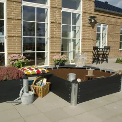 Plus Cubic blomsterkasse med hjul 46x50x45cm sort