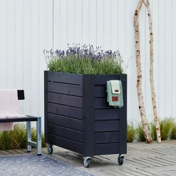 Plus Cubic Blomsterkasse m/hjul  50x120x95 cm