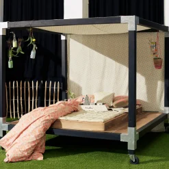 Plus Cubic hjørnebeslag dobbelt til 7x7 cm stolper