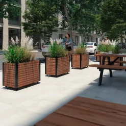 PLUS Cubic Living plantekasse m/hjul ThermoWood® Gyldenbrun/Sort 87×47×65,5 cm