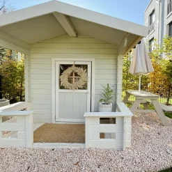 PLUS Legehus 134×134 cm + 58 cm terrasse ubehandlet inkl. tagpap