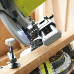 Ryobi EMS216L kap-/geringssav 1500W