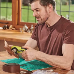 Ryobi RCT4-0 4V universalsaks USB Lithium solo