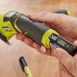 Ryobi RCT4-120G 4V universalsaks USB Lithium solo