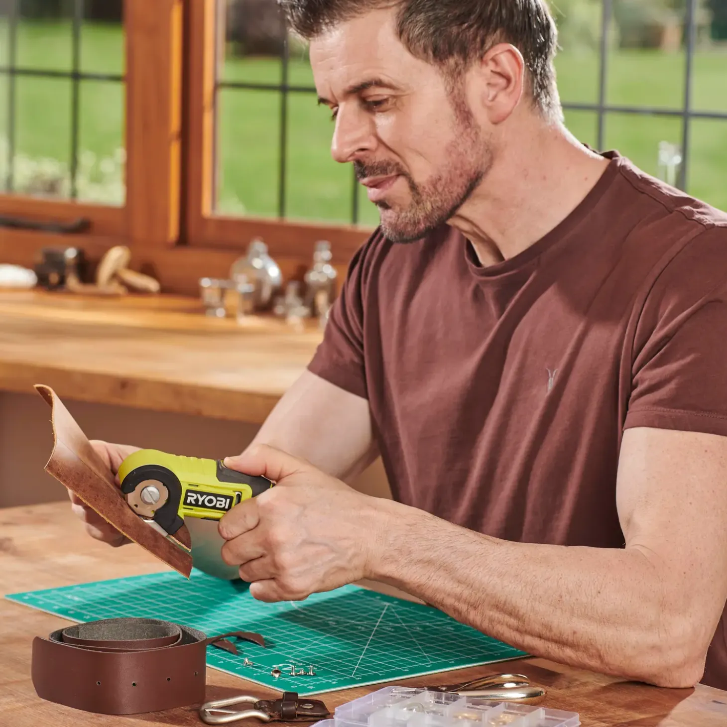 Ryobi RCT4-120G 4V universalsaks USB Lithium solo