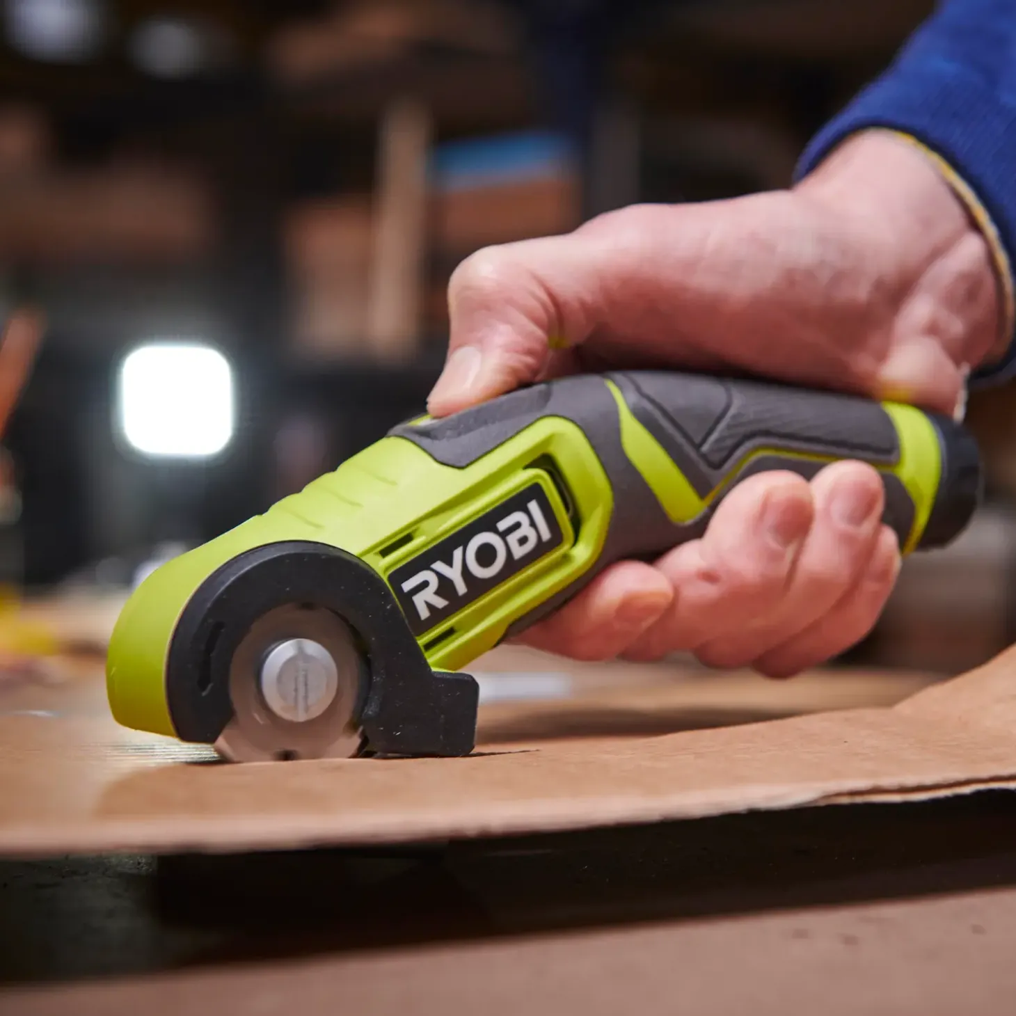 Ryobi RCT4-120G 4V universalsaks USB Lithium solo