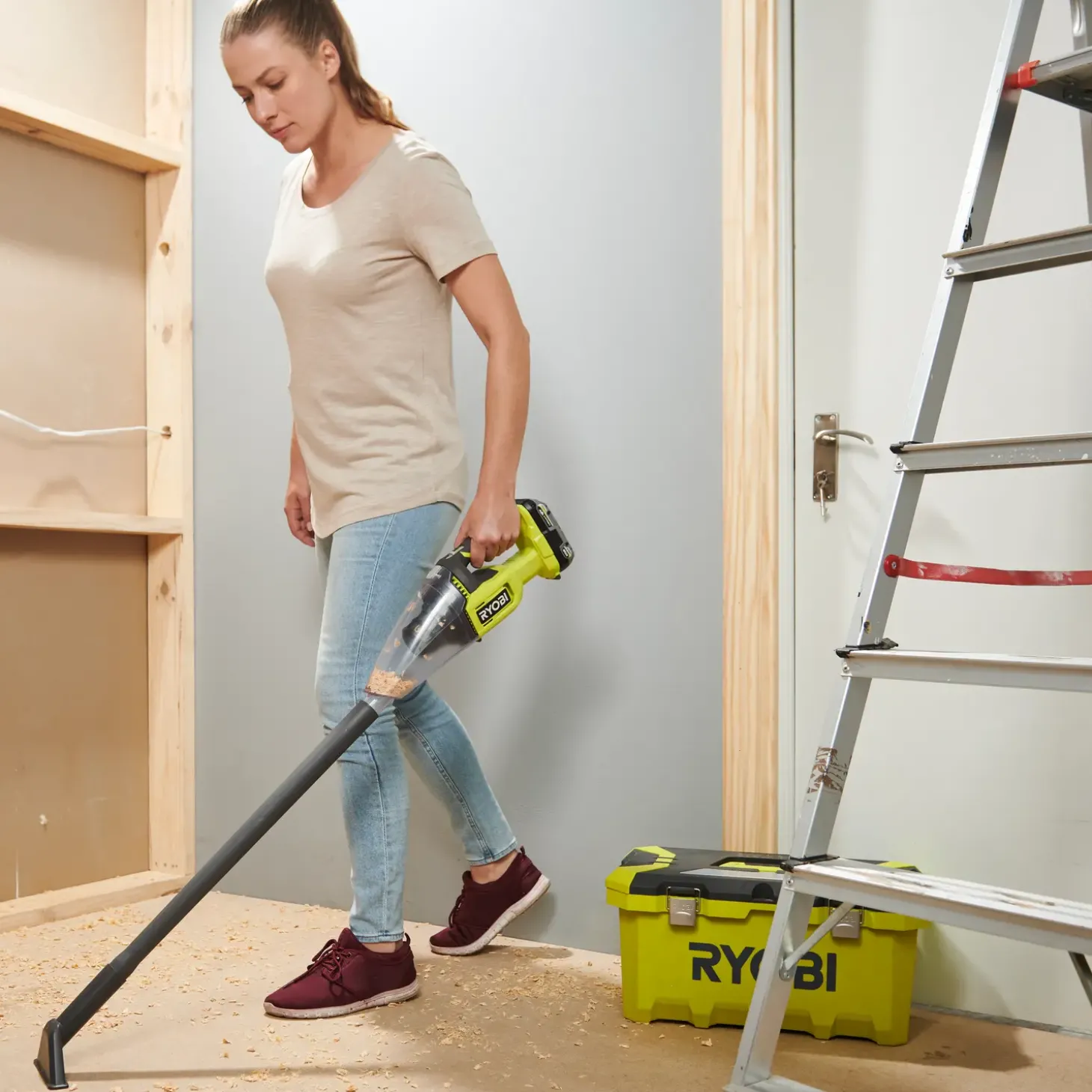 Ryobi RHV18F-0 håndstøvsuger m/gulvplejesæt 18V ONE+ solo