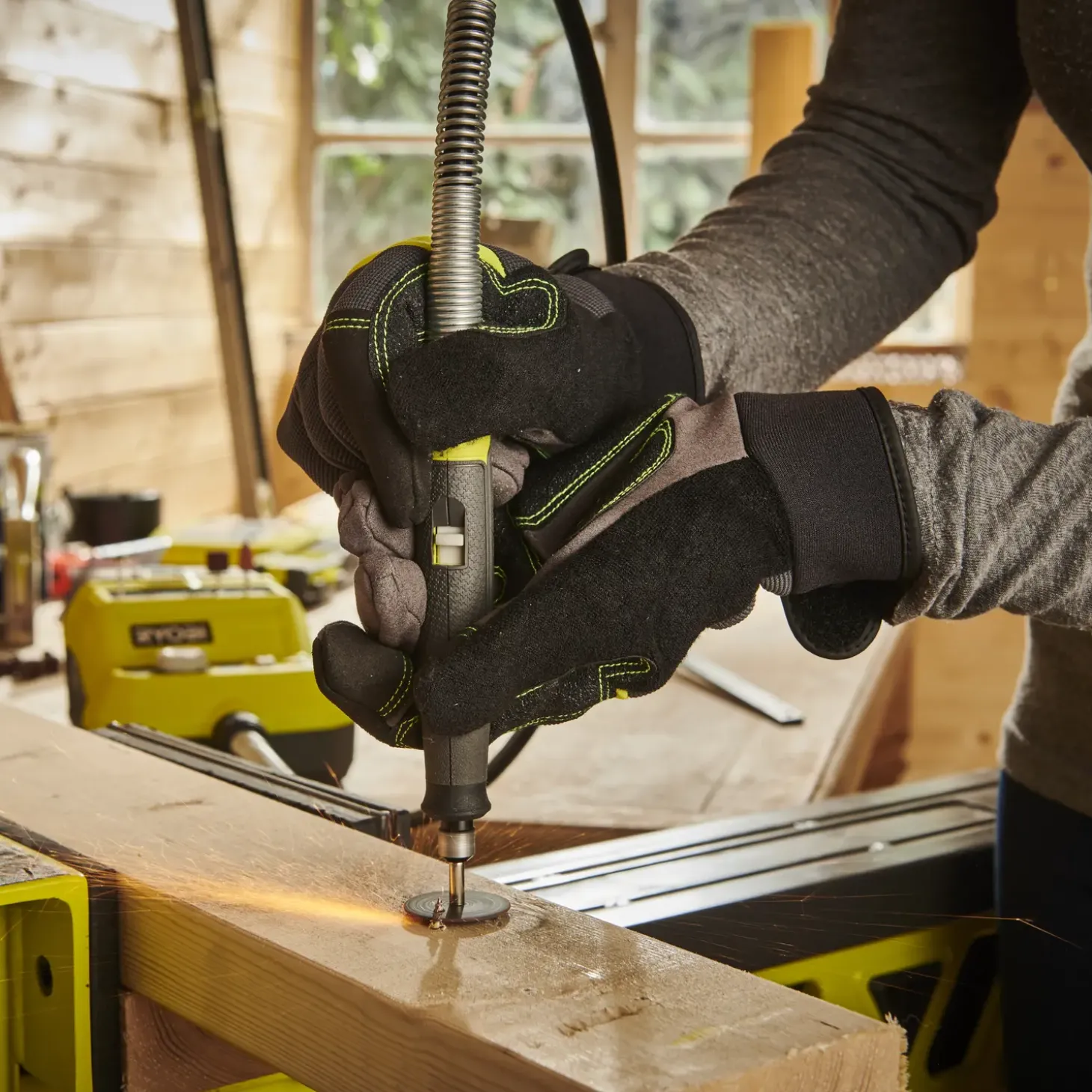 Ryobi R18RT-0 roterende multiværktøj 18V ONE+ solo m. 33 tilbehørsdele