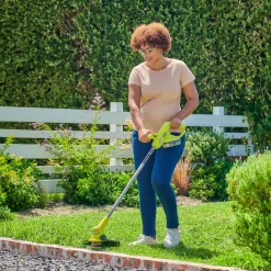 Ryobi RY18LT23A-120 græstrimmer 1x2.0 Ah batteri/lader 18V ONE+