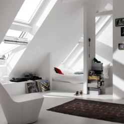 Velux GGU CK04 0068 manuelt vippevindue 3 lags, hvid polyurethan 55 x 98 cm