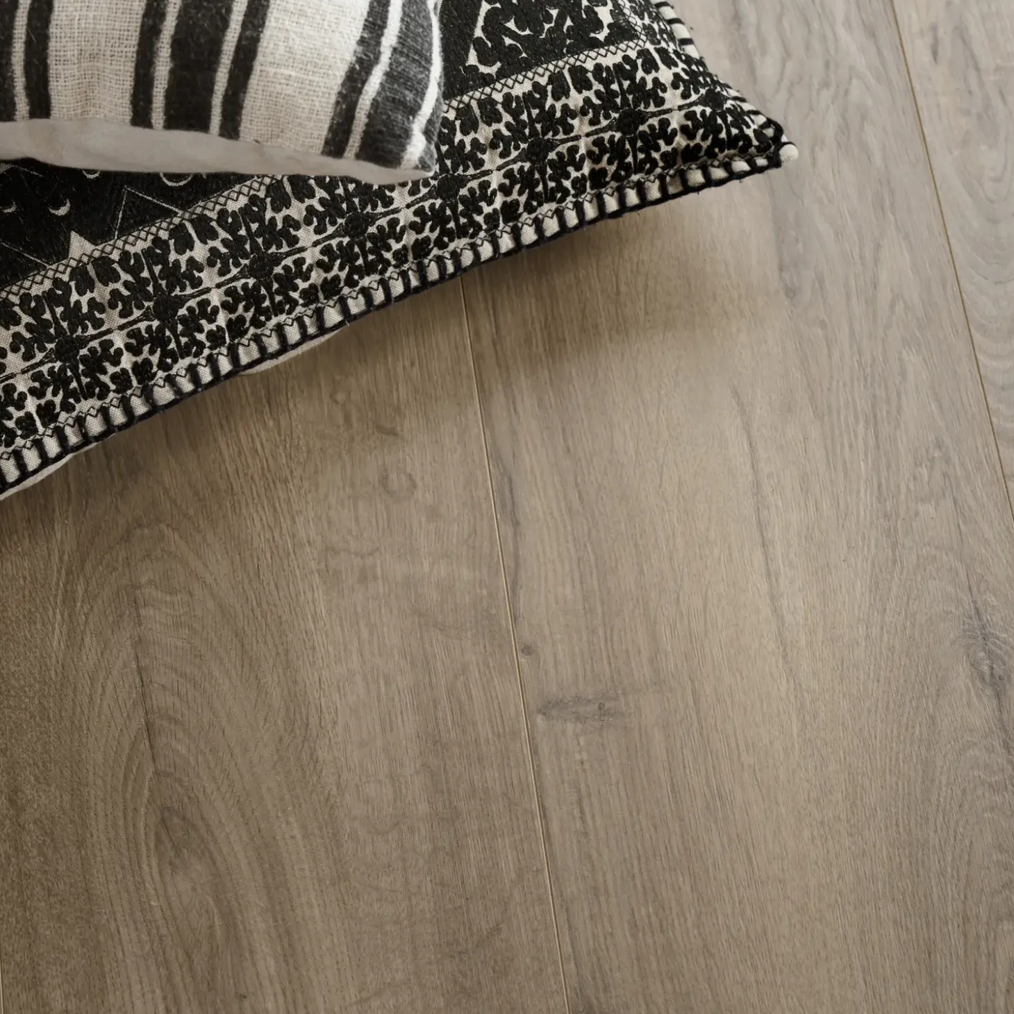 Wallmann Organic silent hybridgulv drifted eg  245x2003x9  mm