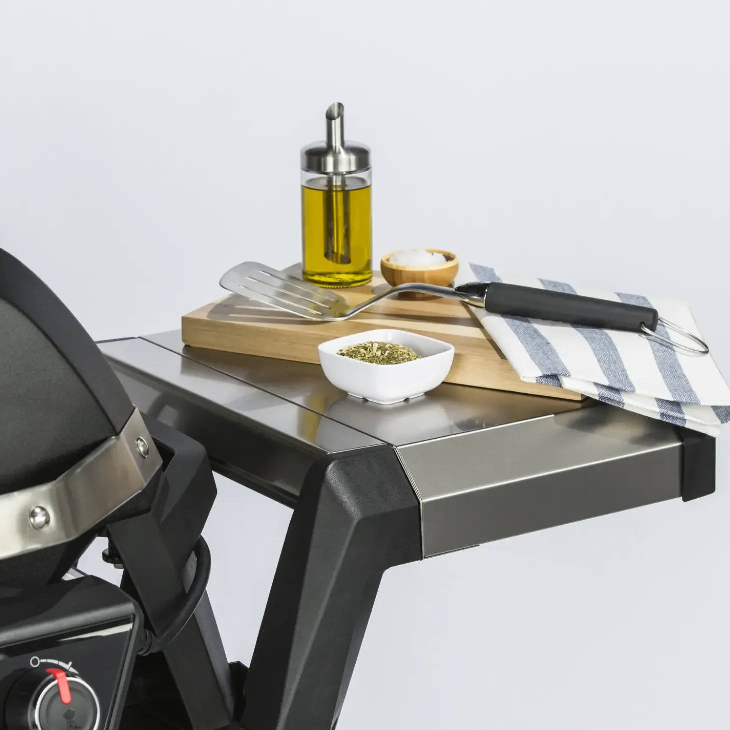 Weber Pulse 2000 elgrill med stand