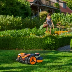 Worx Vision WR208E robotplæneklipper 800 m2